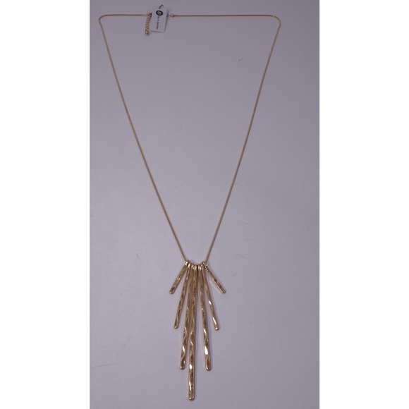 Bay to Baubles Stitchfix Women's Hammered gld Stick Pendant Necklace NWT 58 - Picture 1 of 5